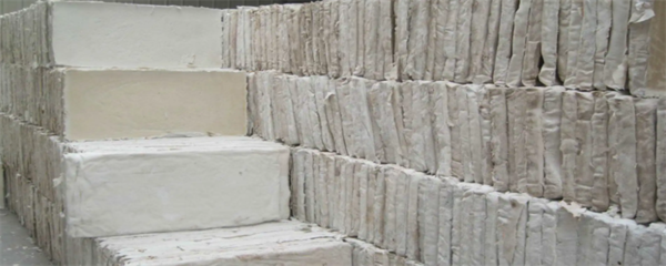 农村房屋外墙保温材料的选择与市场分析